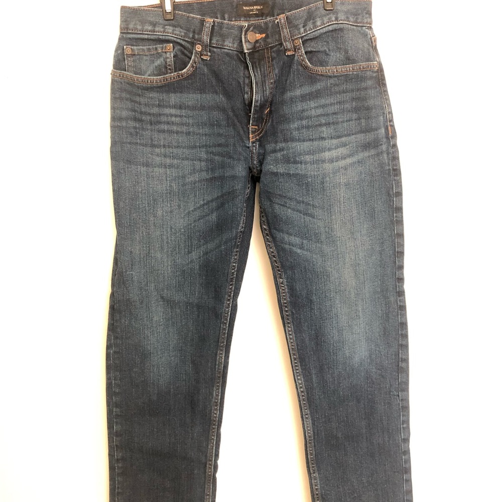 32x32 blue jeans from Banana Republic. Slim fit great condition